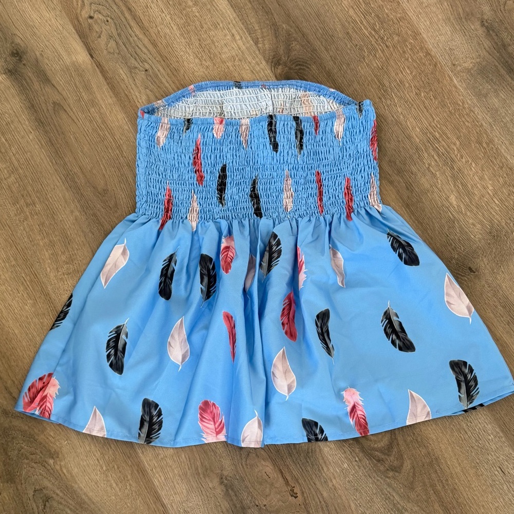 Women’s Blue Feather Print Tube Top - Picture 3 of 5